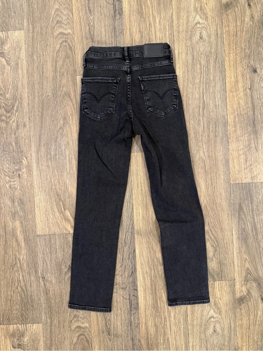 Levi's black high rise straight crop jeans